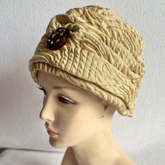 1960s 1970s Gold Metallic Turban Style Hat with Brooch - Picture 4 of 10